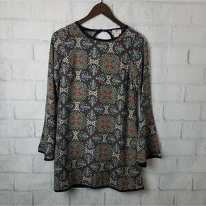 One Clothing Womens Bohemian Shift Dress With Bell Sleeves Size Small